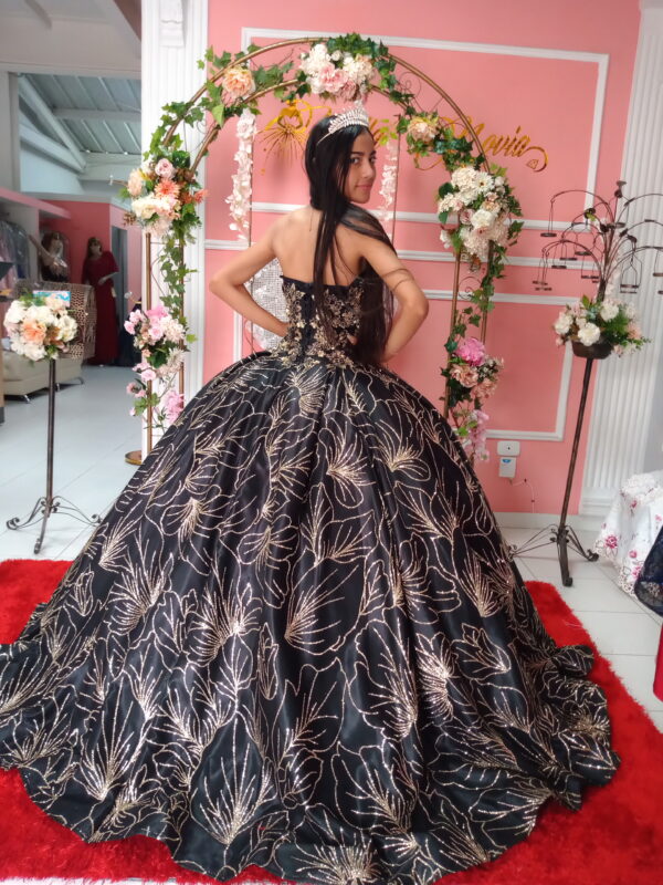 Vestido de XV Black Dorado