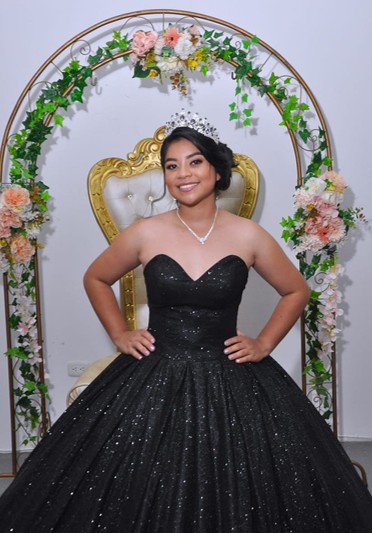 Vestido de XV Black Chispita – Glamour y Elegancia para una Noche Inolvidable