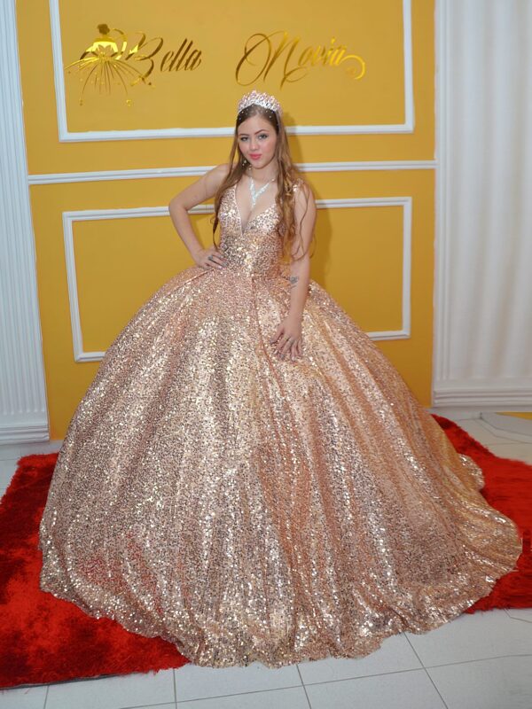 Vestido de XV Oro Rosa en Lentejuela – Elegancia que Enamora