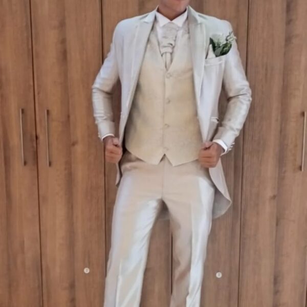 Traje Frack Champagne