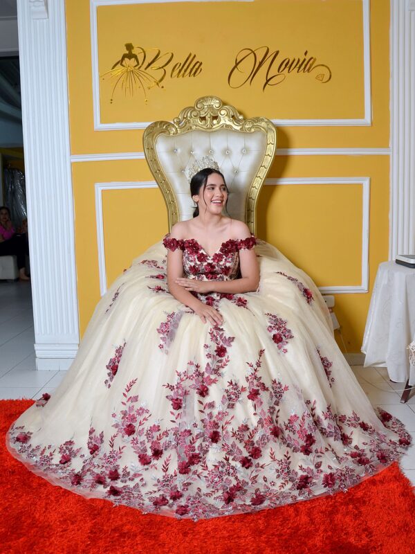 Vestido de XV Nude 3D Royal Blue y Vino en 3D – Estilo Princesa